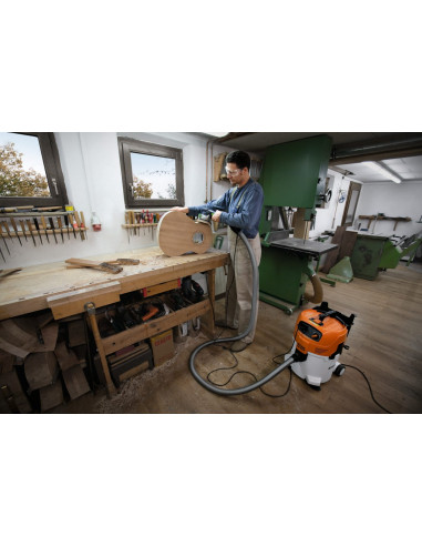 Aspiradora STIHL SE 122 E
